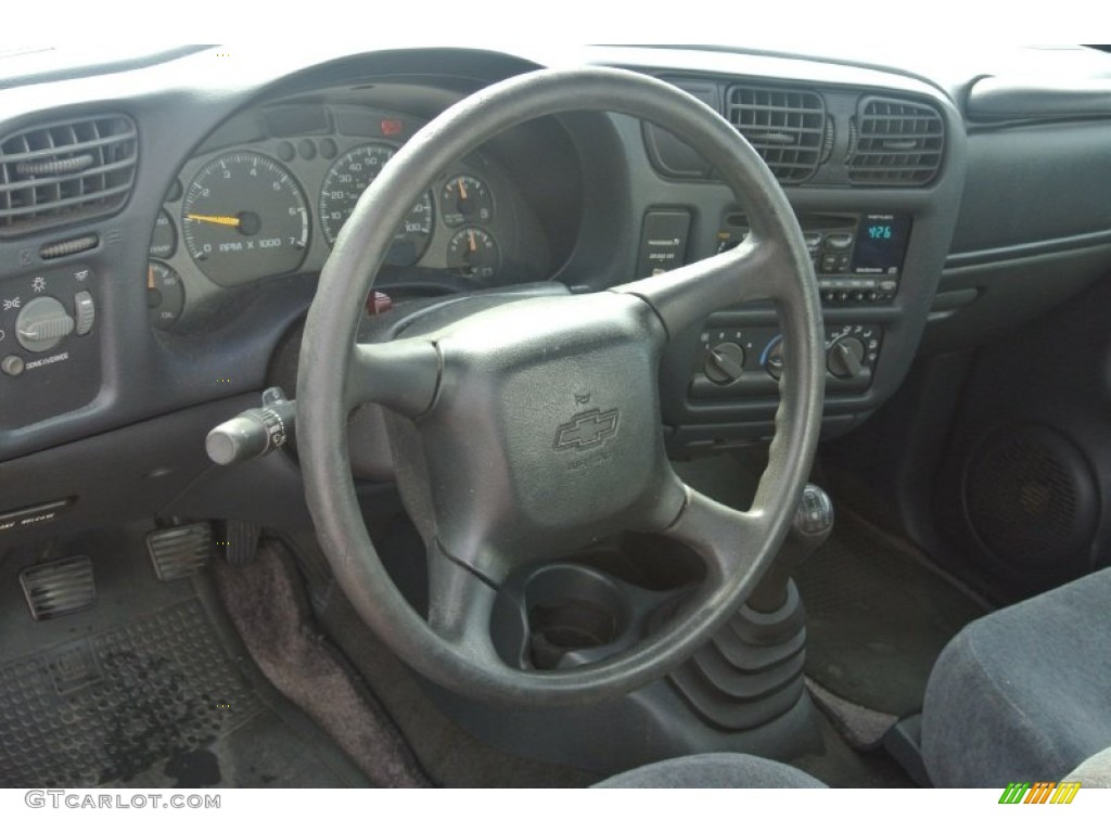 1999 Chevrolet S10 LS Regular Cab Medium Gray Dashboard Photo #96281385