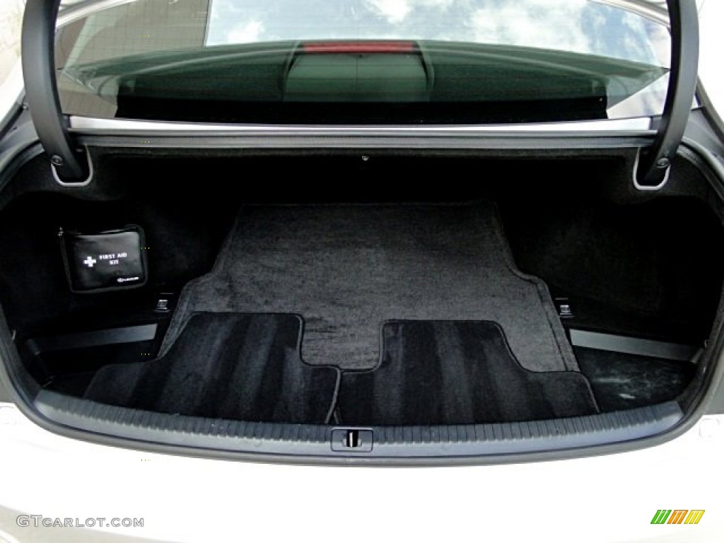 2010 Lexus IS 350 Trunk Photos
