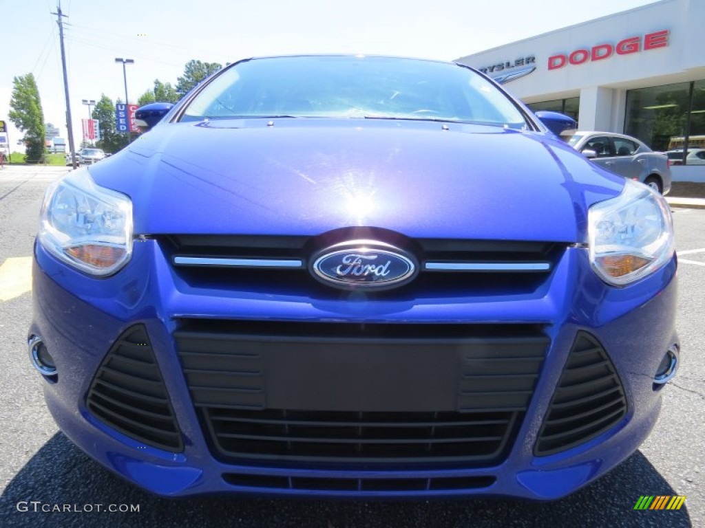 2013 Focus SE Sedan - Performance Blue / Charcoal Black photo #2