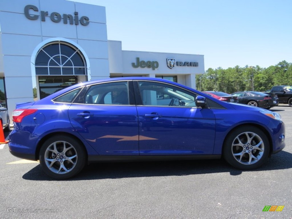 2013 Focus SE Sedan - Performance Blue / Charcoal Black photo #8