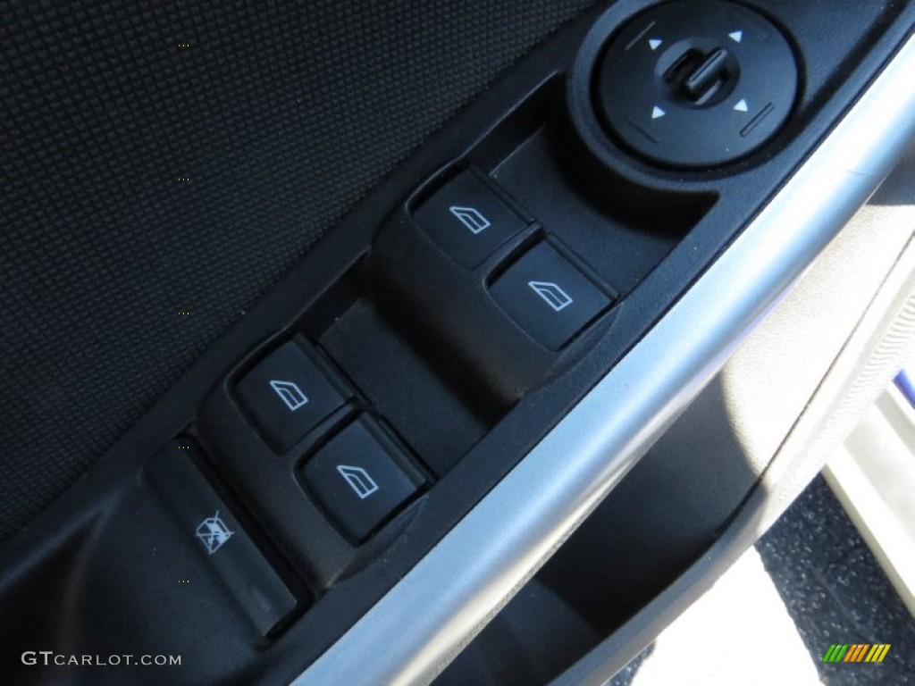 2013 Focus SE Sedan - Performance Blue / Charcoal Black photo #13