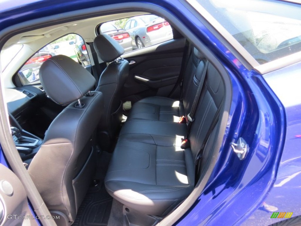 2013 Focus SE Sedan - Performance Blue / Charcoal Black photo #14