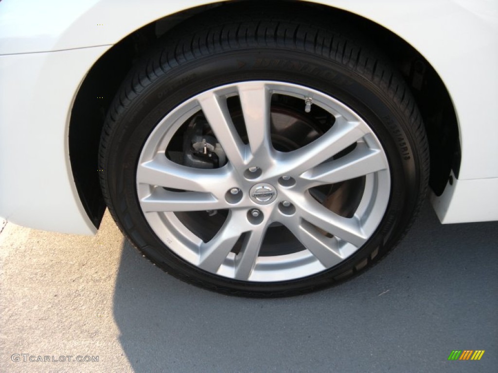 2014 Nissan Altima 3.5 SL Wheel Photos