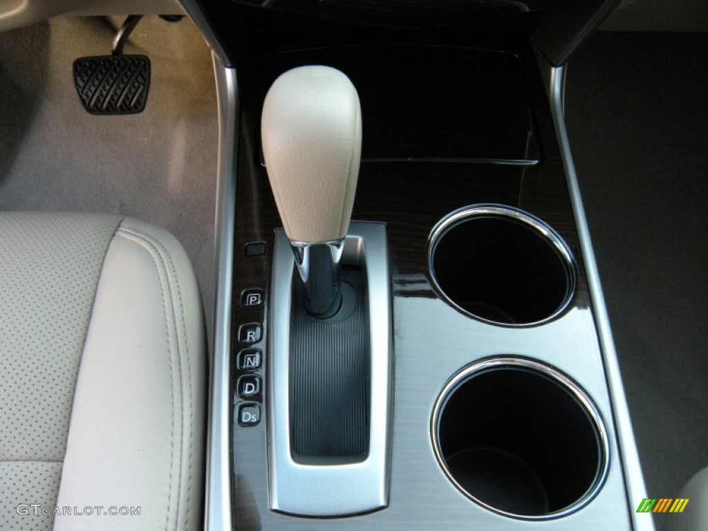 2014 Nissan Altima 3.5 SL Transmission Photos