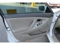 Super White - Camry LE Photo No. 10