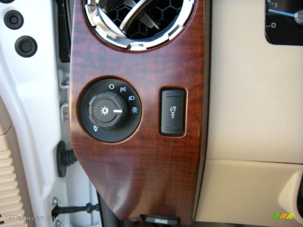 2014 F250 Super Duty King Ranch Crew Cab 4x4 - Oxford White / King Ranch Chaparral Leather/Adobe Trim photo #50