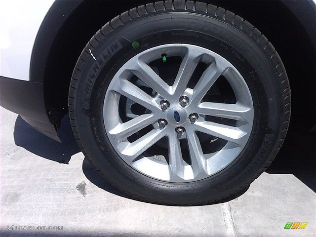 2015 Explorer FWD - Oxford White / Medium Light Stone photo #9