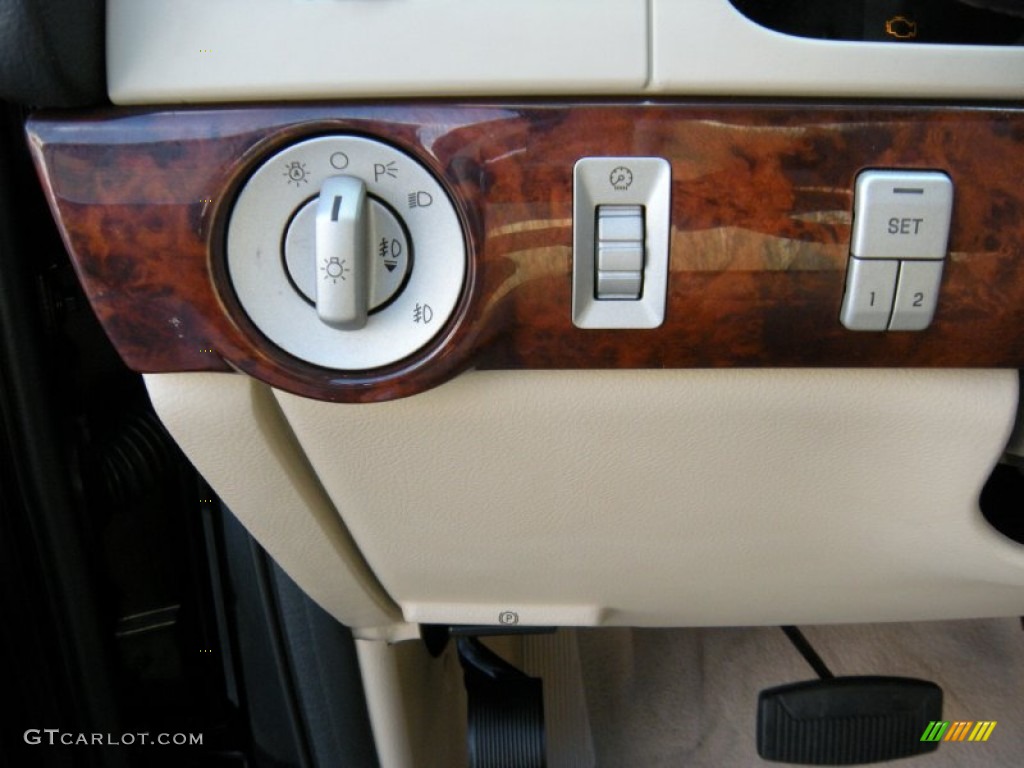 2005 Aviator Luxury - Black / Camel photo #54