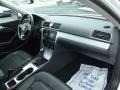 Candy White - Passat 2.5L SE Photo No. 14