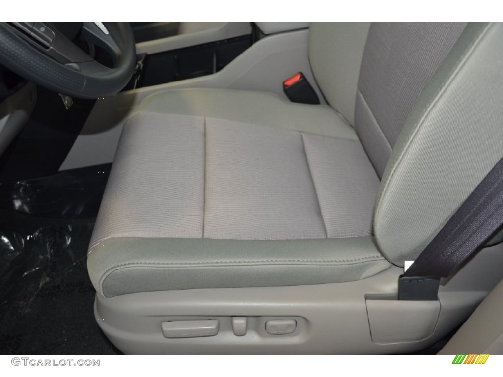 2015 Pilot SE - Crystal Black Pearl / Gray photo #12