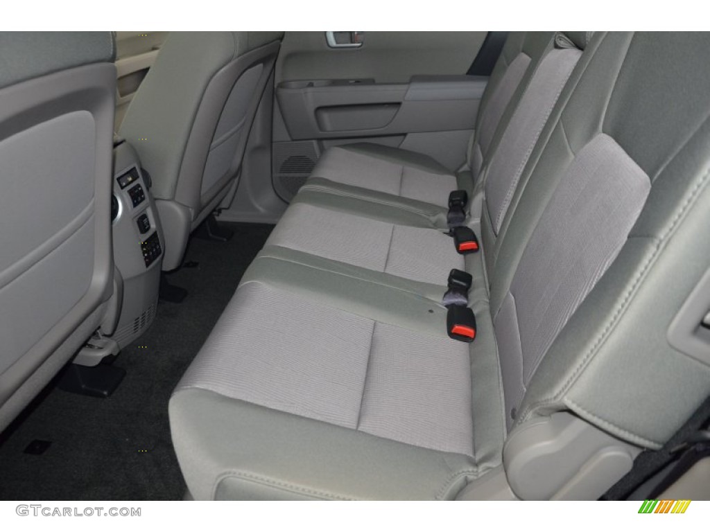 2015 Pilot SE - Crystal Black Pearl / Gray photo #24