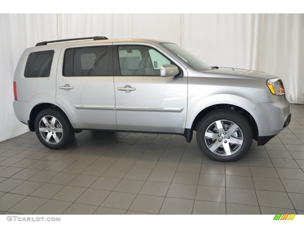 2015 Pilot Touring - Alabaster Silver Metallic / Gray photo #4