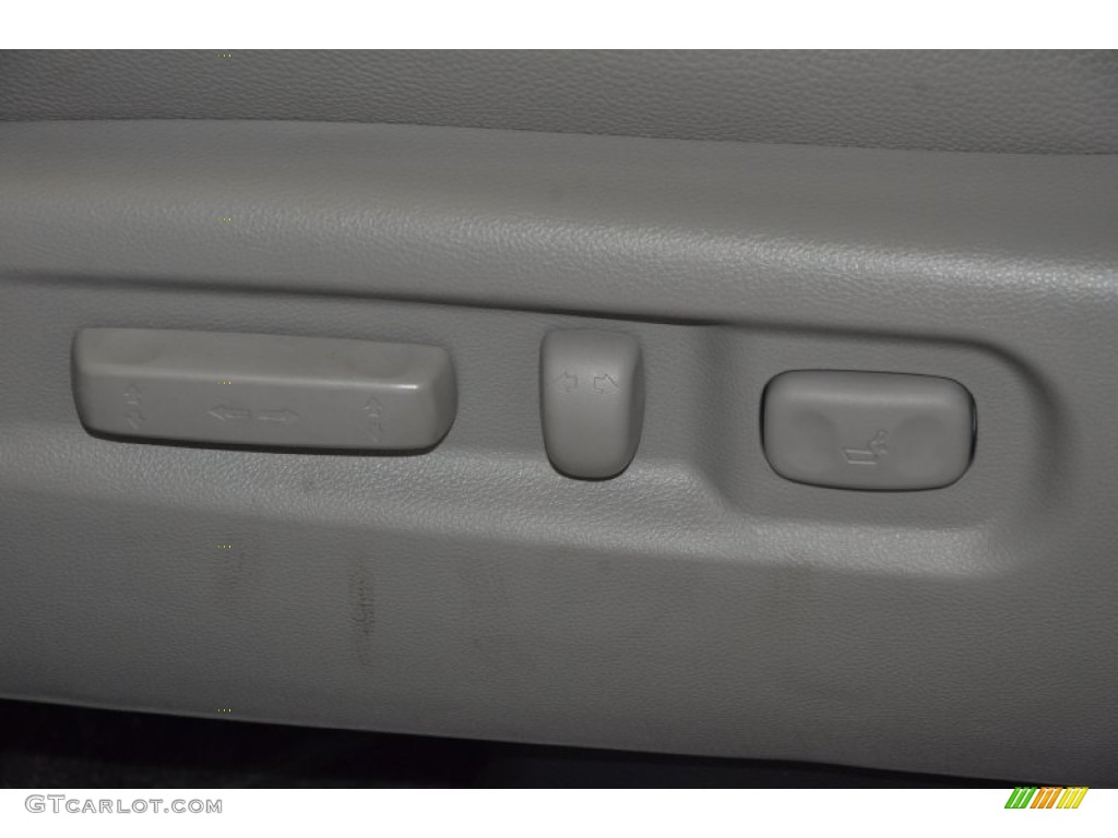 2015 Pilot Touring - Alabaster Silver Metallic / Gray photo #13