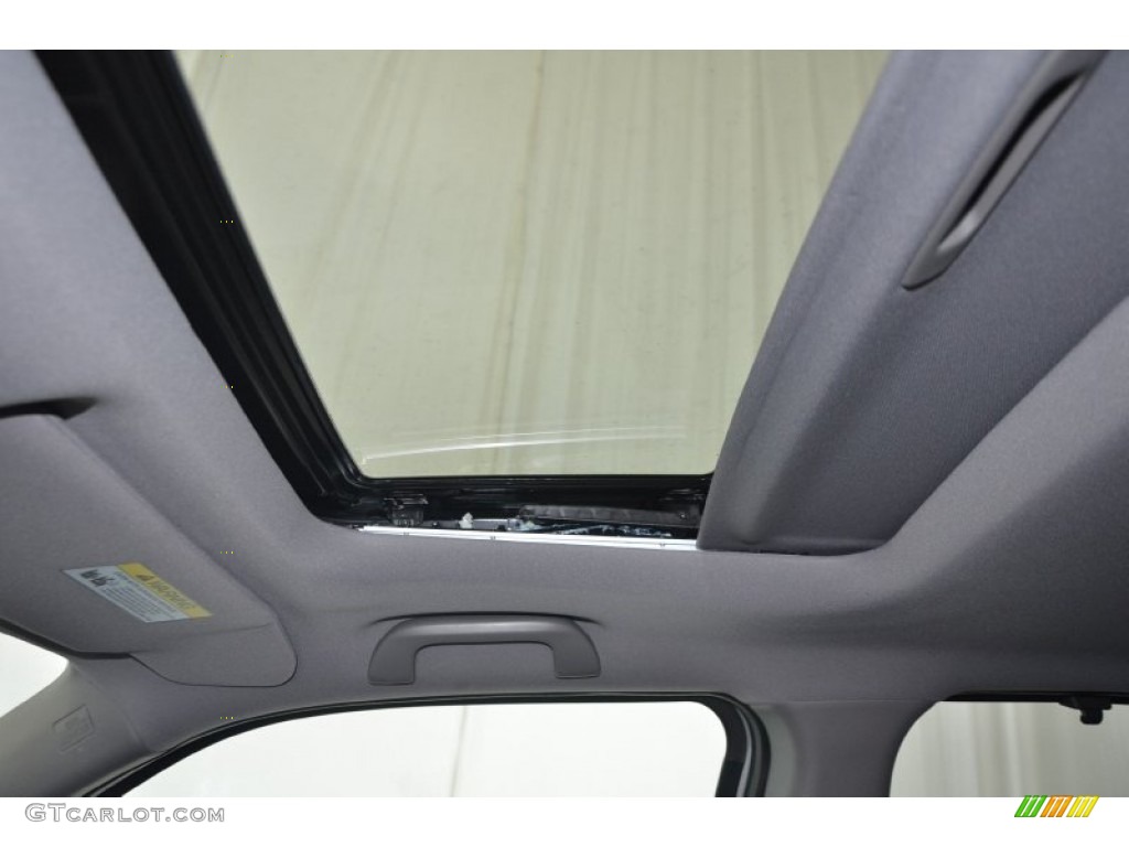 2015 Pilot Touring - Alabaster Silver Metallic / Gray photo #15