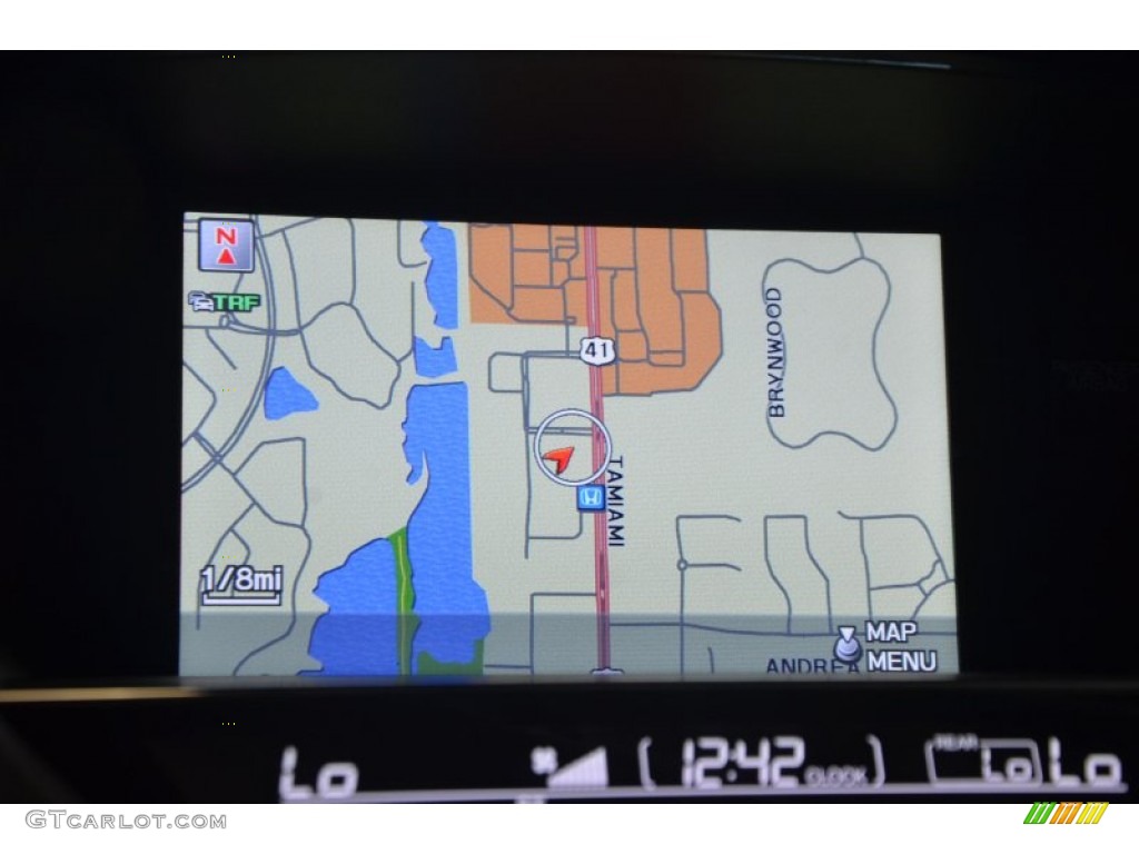 2015 Pilot Touring - Alabaster Silver Metallic / Gray photo #17