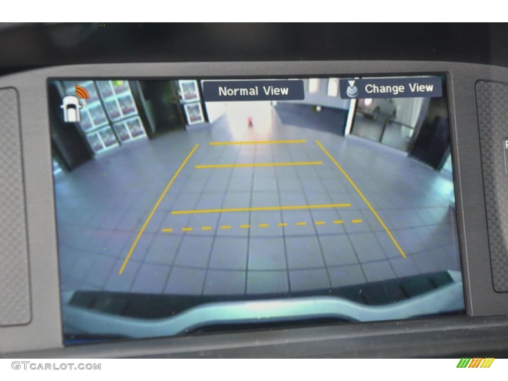 2015 Pilot Touring - Alabaster Silver Metallic / Gray photo #18