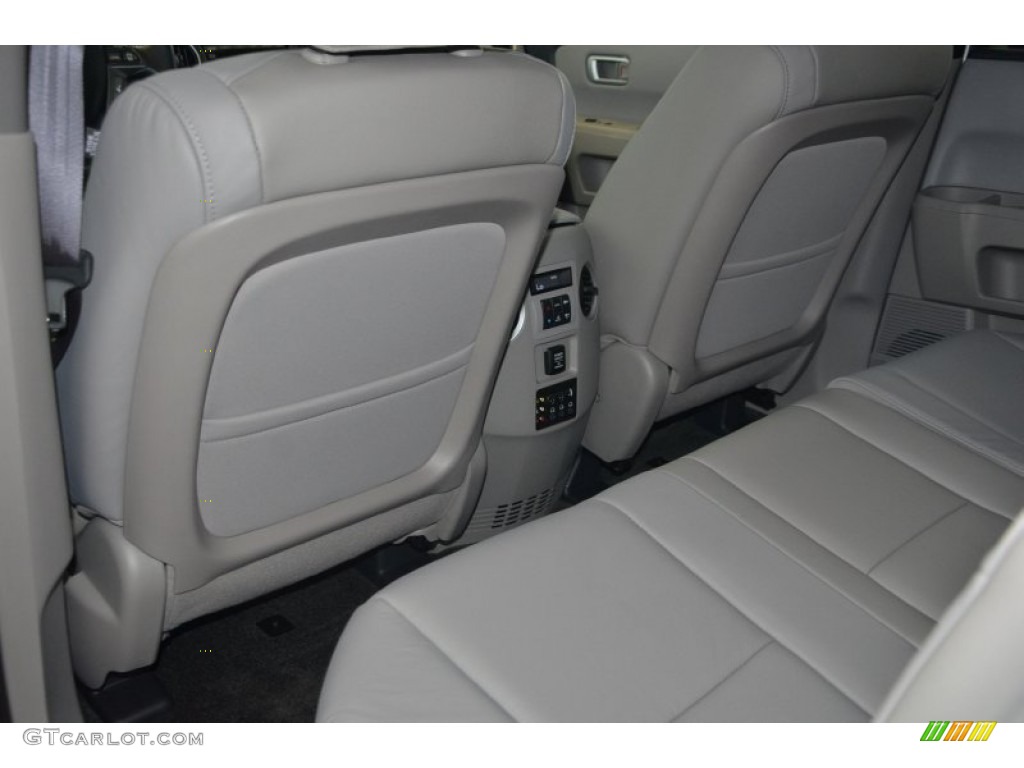2015 Pilot Touring - Alabaster Silver Metallic / Gray photo #23