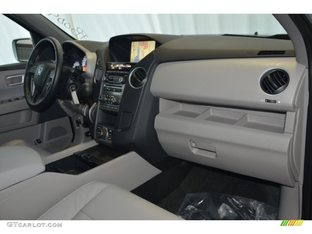 2015 Pilot Touring - Alabaster Silver Metallic / Gray photo #31
