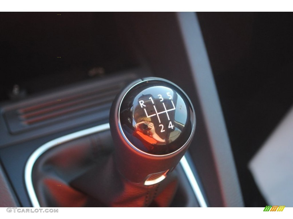 2014 Jetta SE Sedan - Platinum Gray Metallic / Titan Black photo #30