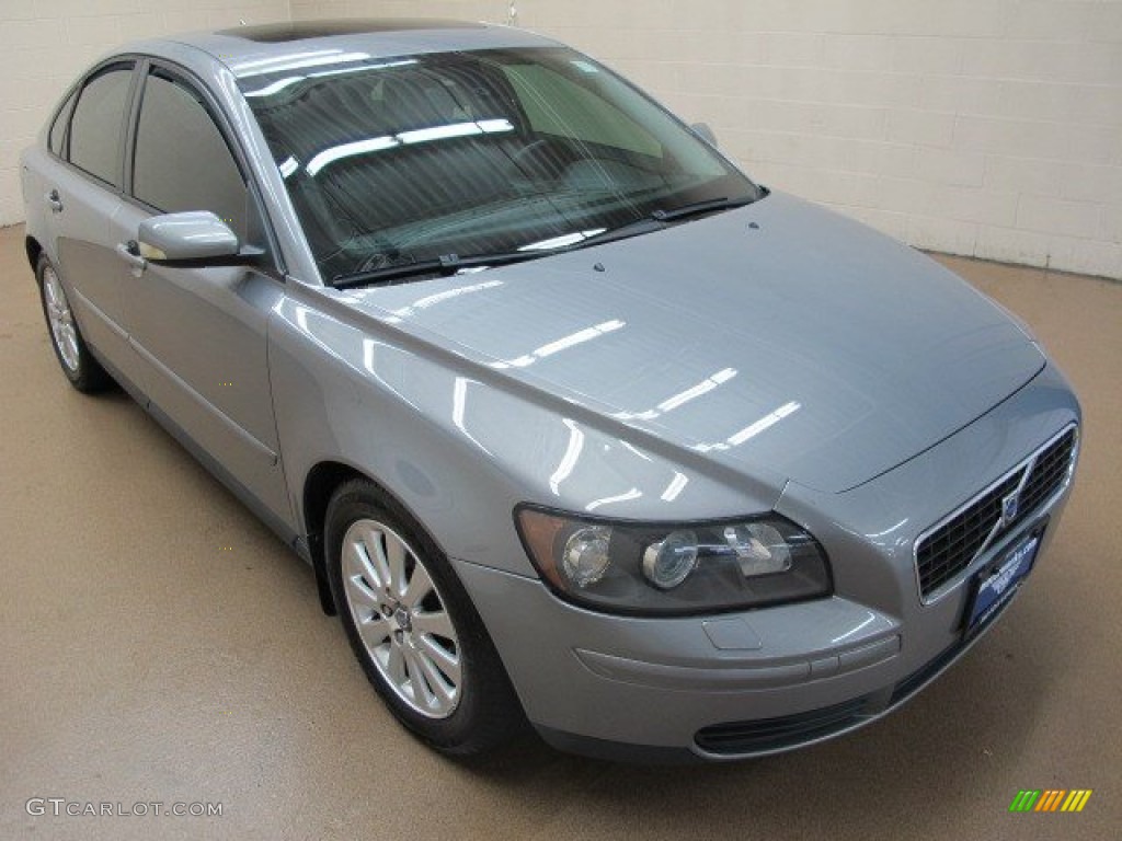 2005 S40 2.4i - Flint Gray Metallic / Off Black photo #1