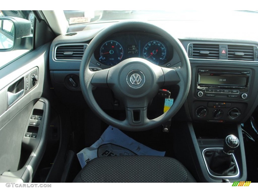 2014 Jetta S Sedan - Pure White / Titan Black photo #12