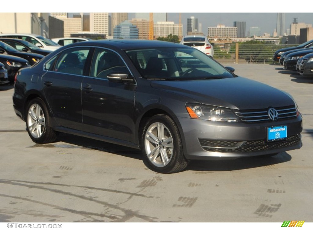 2014 Passat 1.8T SE - Platinum Gray Metallic / Titan Black photo #1