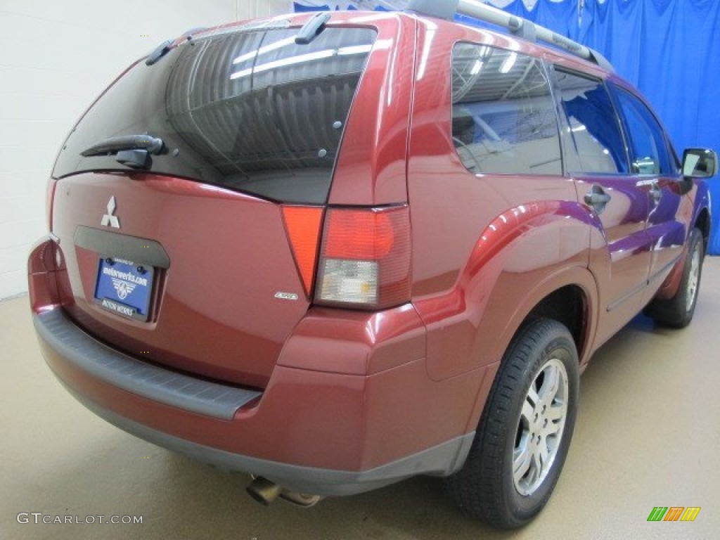 2006 Endeavor LS AWD - Ultra Red Pearl / Charcoal photo #8