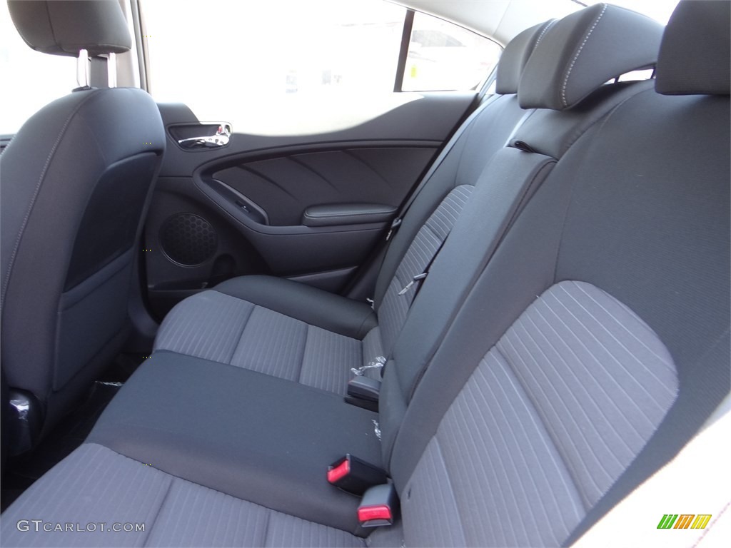 2015 Forte LX - Desert Sand / Black photo #9