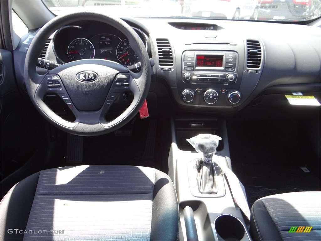 2015 Forte LX - Desert Sand / Black photo #10