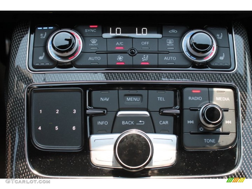 2015 Audi S8 quattro S Controls Photo #96330390