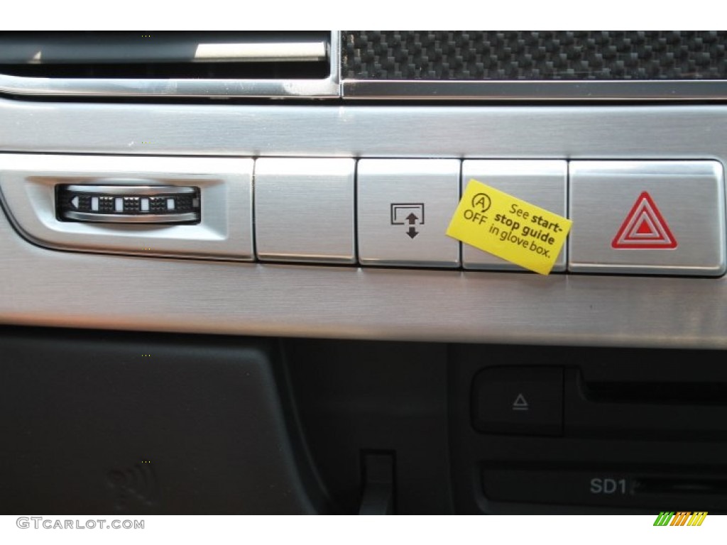 2015 Audi S8 quattro S Controls Photo #96330435