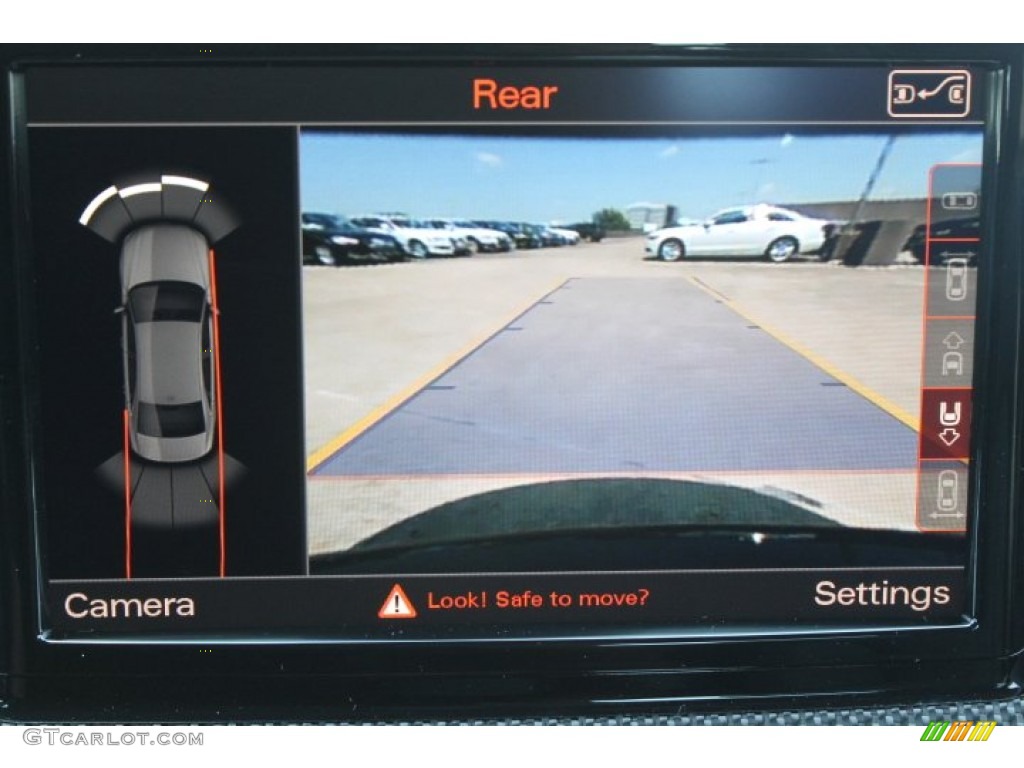 2015 Audi S8 quattro S Controls Photo #96330540