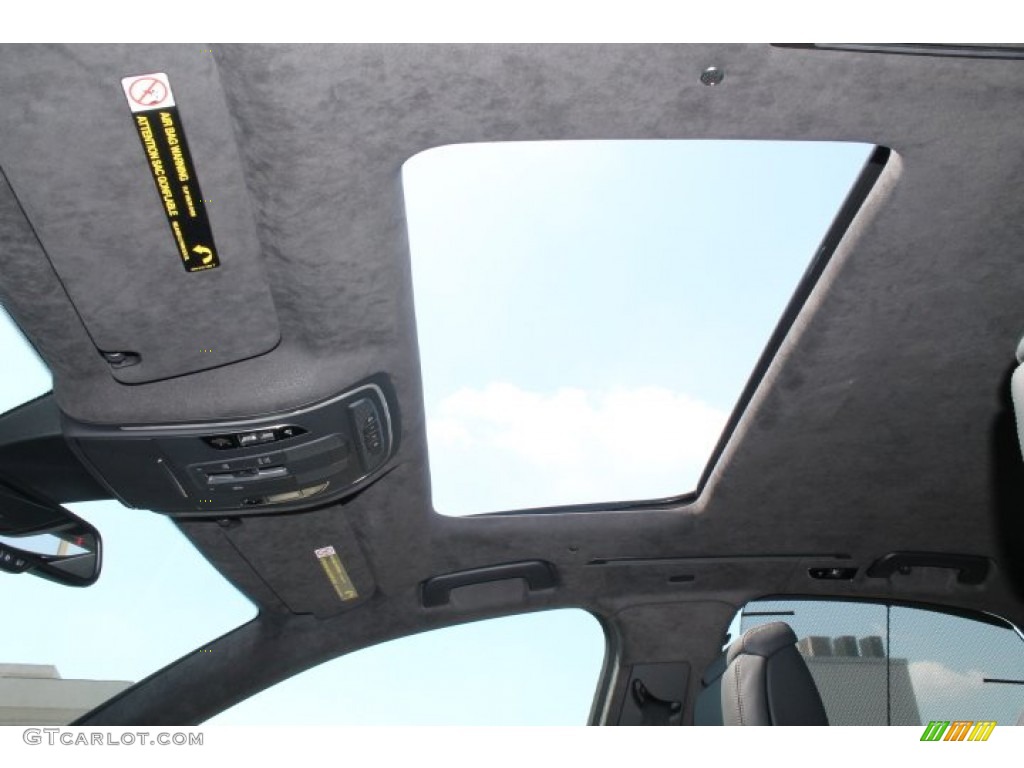 2015 Audi S8 quattro S Sunroof Photo #96330564