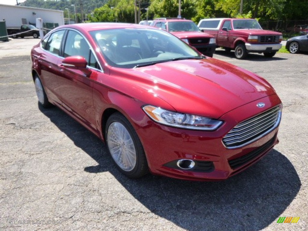 Ruby Red Metallic 2015 Ford Fusion SE Exterior Photo #96338267