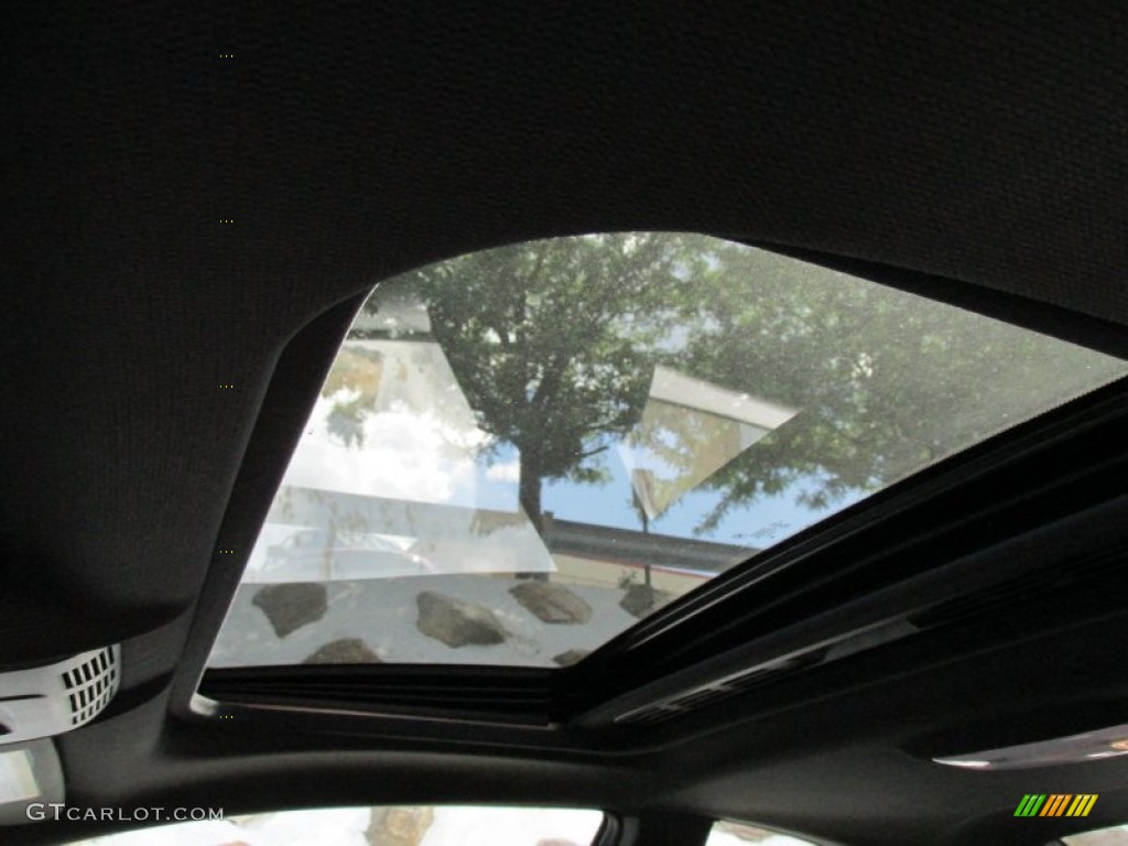 2015 BMW 2 Series M235i xDrive Coupe Sunroof Photos