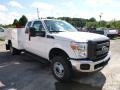 Oxford White - F350 Super Duty XL Super Cab 4x4 Utility Photo No. 2