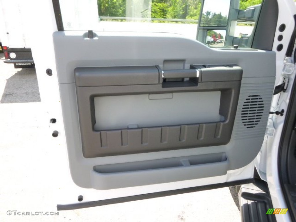 2015 Ford F450 Super Duty XL Regular Cab Chassis Door Panel Photos