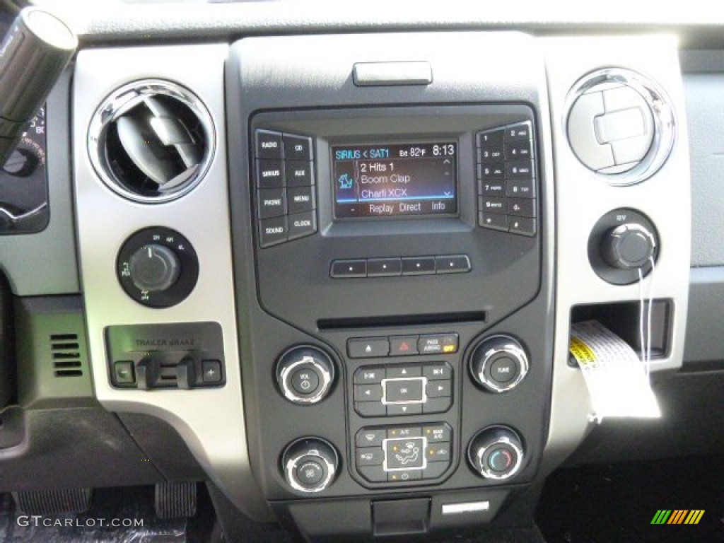 2014 F150 XL Regular Cab - Oxford White / Steel Grey photo #16