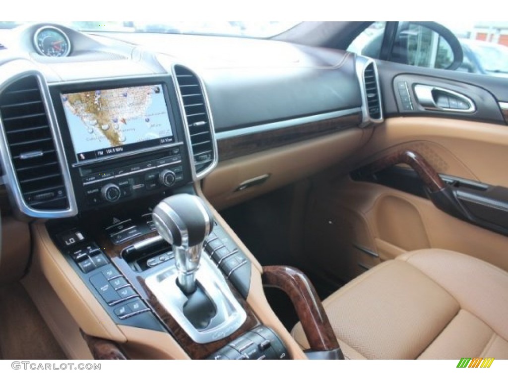 2013 Porsche Cayenne Turbo Controls Photo #96357314