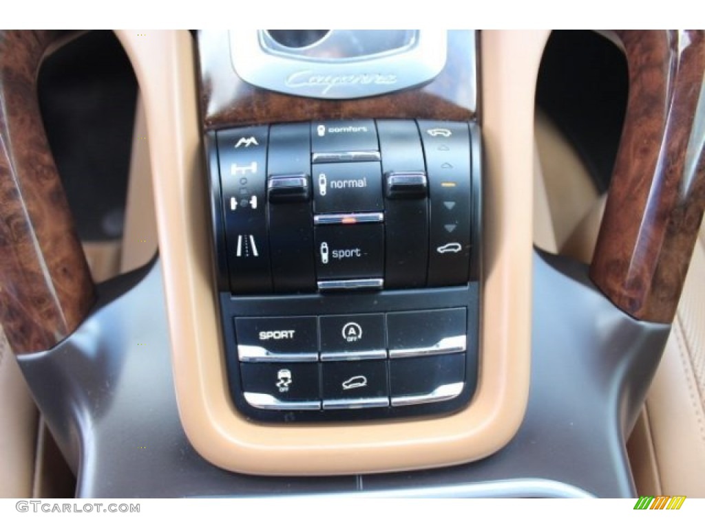 2013 Porsche Cayenne Turbo Controls Photo #96357555