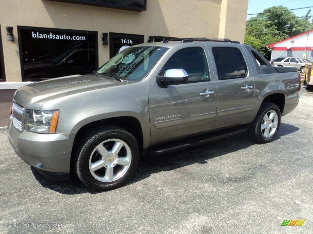 Graystone Metallic Chevrolet Avalanche