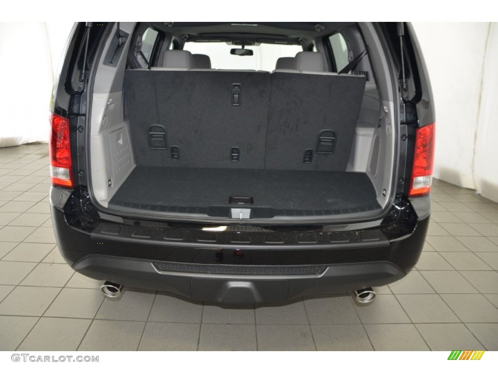 2015 Pilot SE - Crystal Black Pearl / Gray photo #24