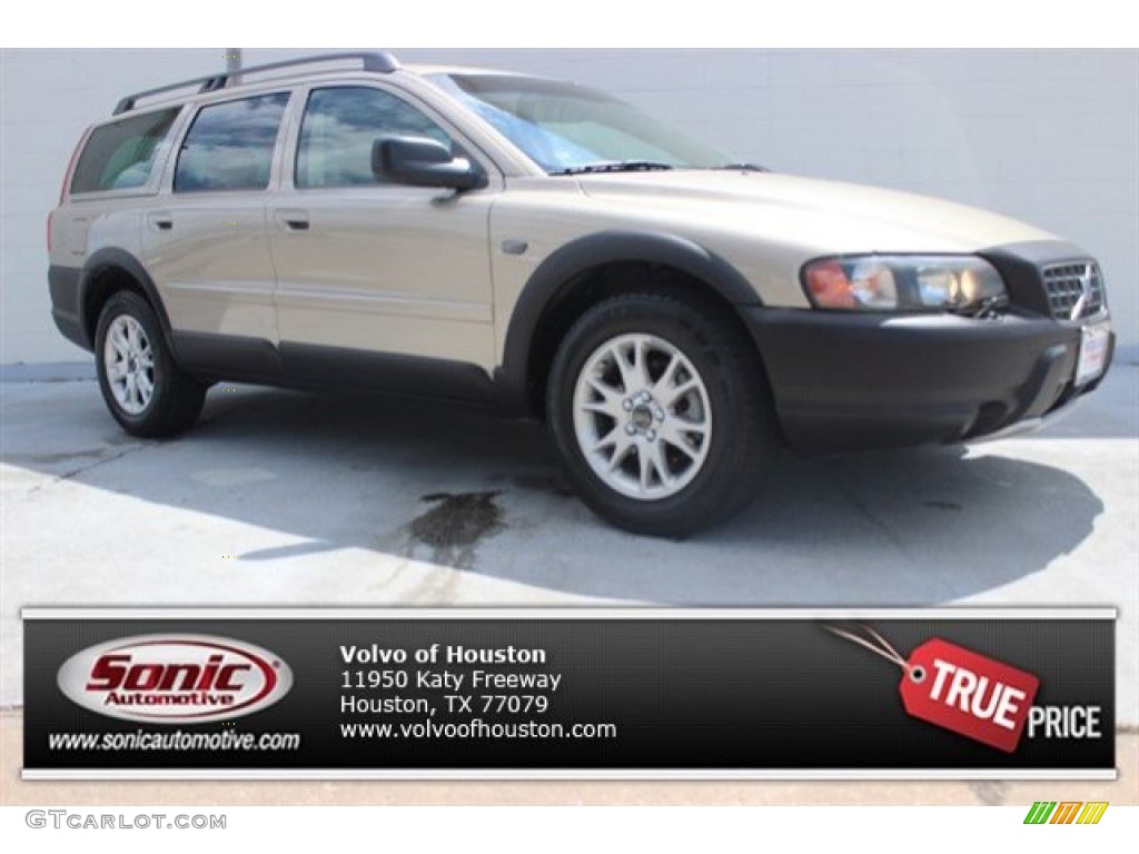 2004 XC70 AWD - Ash Gold Metallic / Beige/Light Sand photo #1