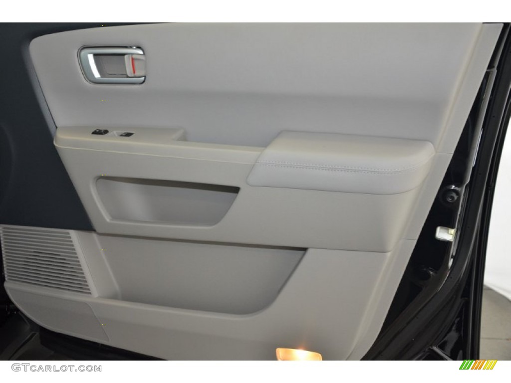 2015 Pilot EX-L - Crystal Black Pearl / Gray photo #27