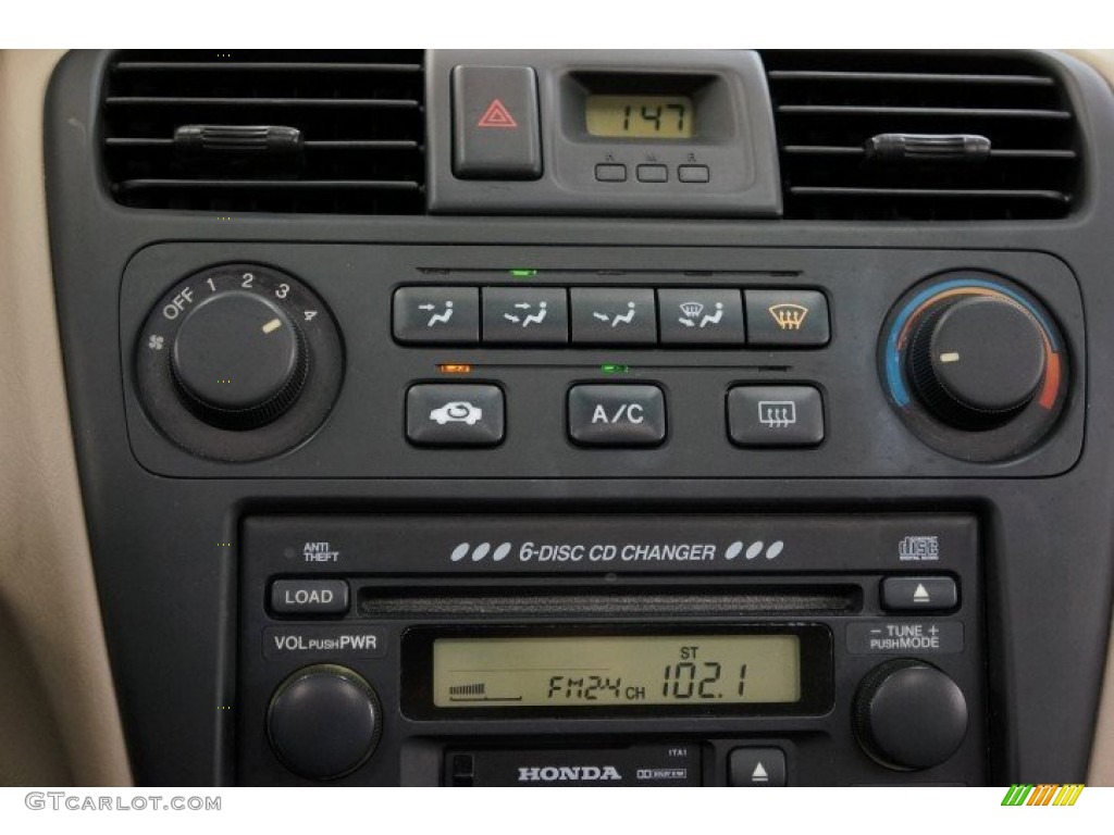 2001 Honda Accord EX Sedan Controls Photos