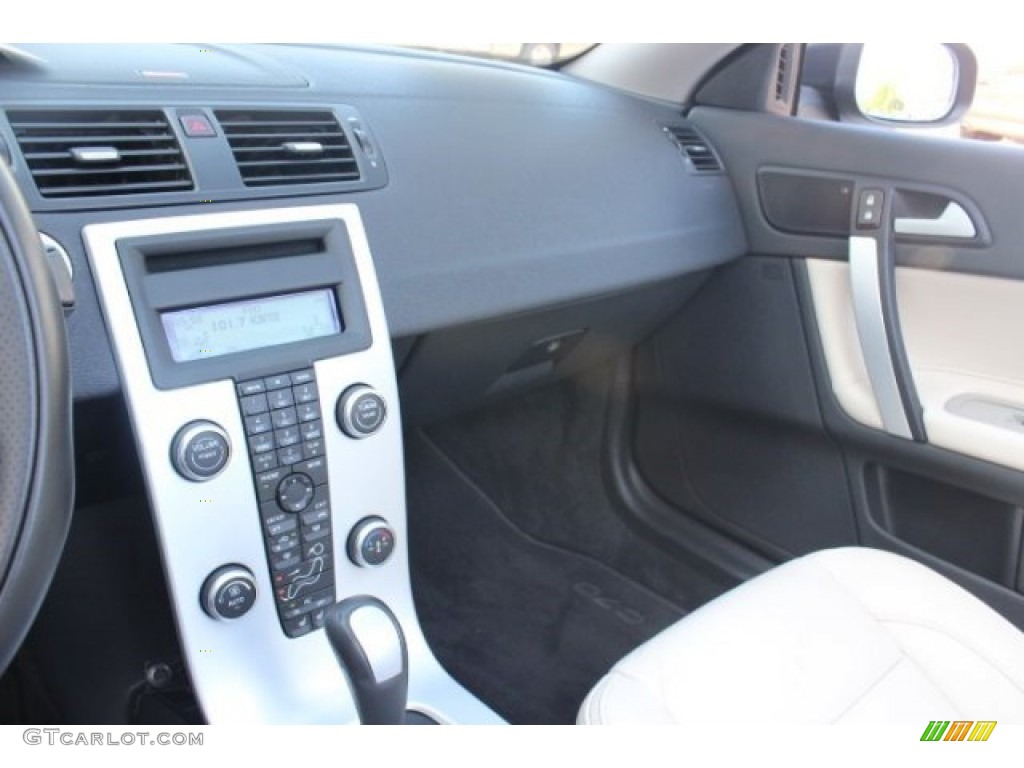 2011 C70 T5 - Black / Soverign Hide Calcite Leather/Off Black photo #16