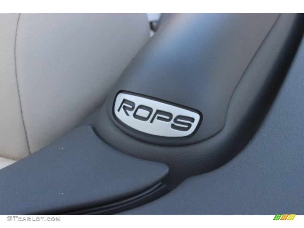 2011 C70 T5 - Black / Soverign Hide Calcite Leather/Off Black photo #27