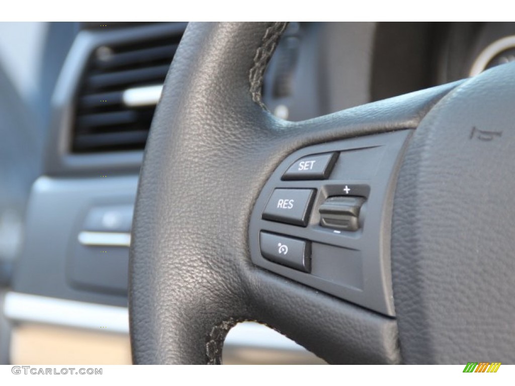 2011 X3 xDrive 28i - Blue Water Metallic / Sand Beige Nevada Leather photo #17