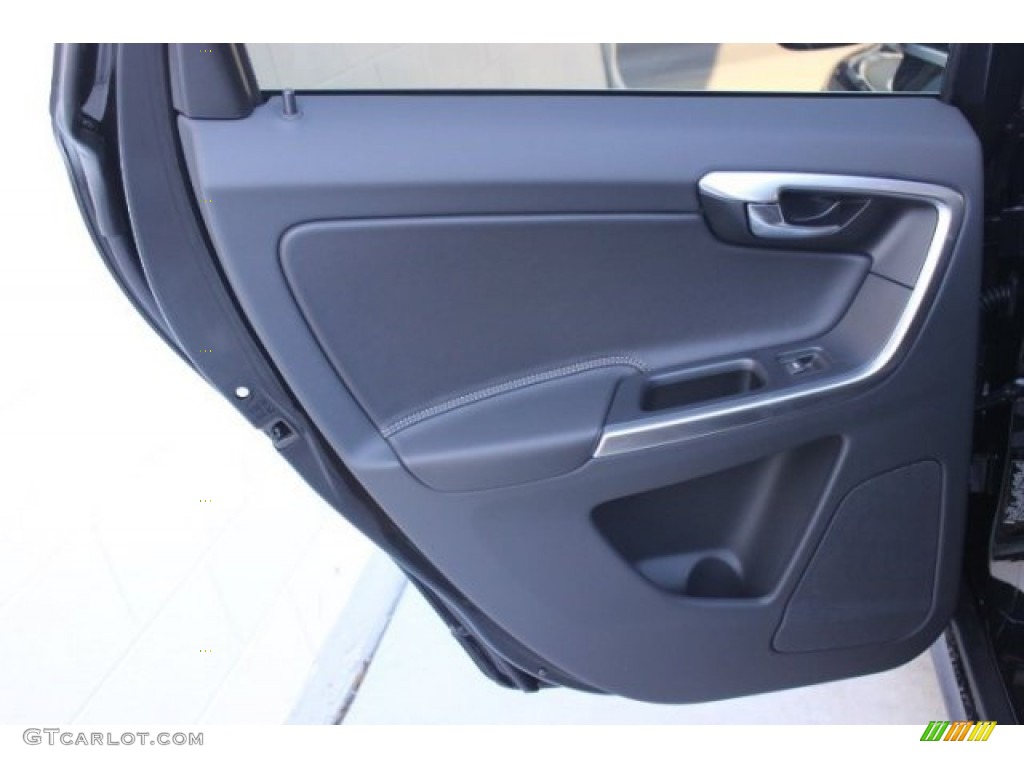 2015 Volvo XC60 T6 AWD R-Design R-Design Off Black Door Panel Photo #96364035