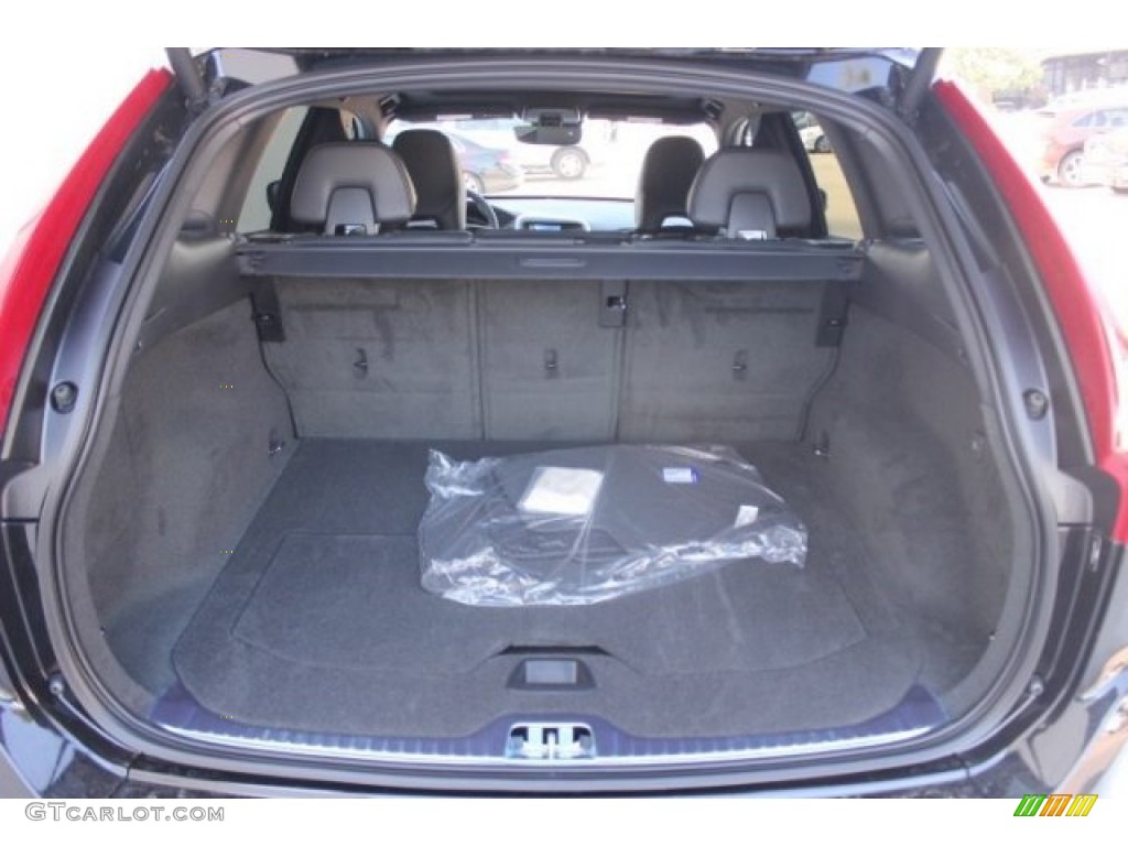 2015 Volvo XC60 T6 AWD R-Design Trunk Photo #96364122
